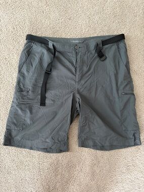 Men's Gray Cargo Shorts with Integrated Web Belt